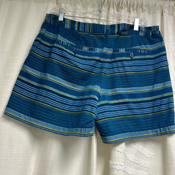 NWT Loft size 8 Teal stripe twill 6” shorts - Picture 2 of 2